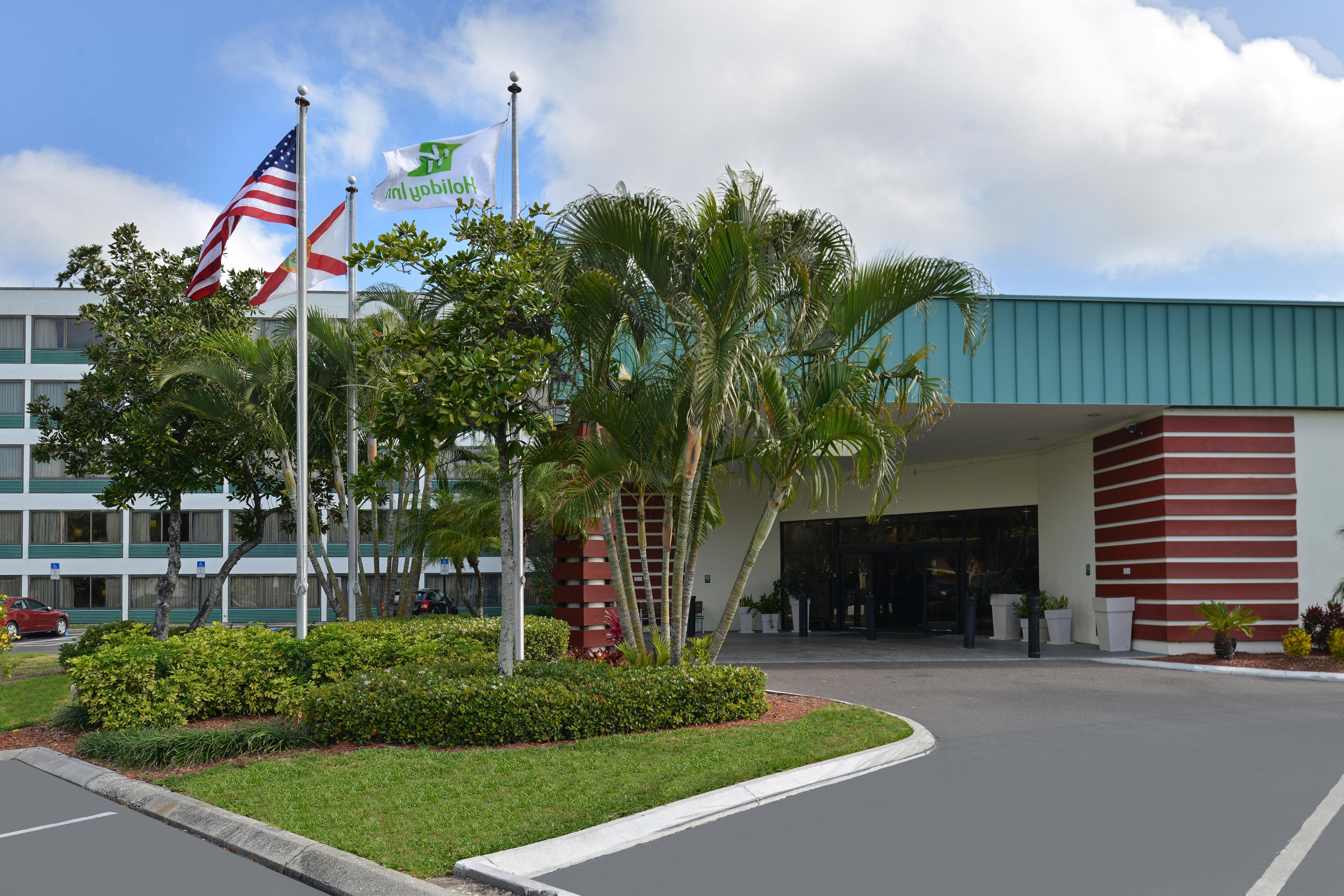 Holiday Inn St. Petersburg N - Clearwater, An Ihg Hotel Экстерьер фото